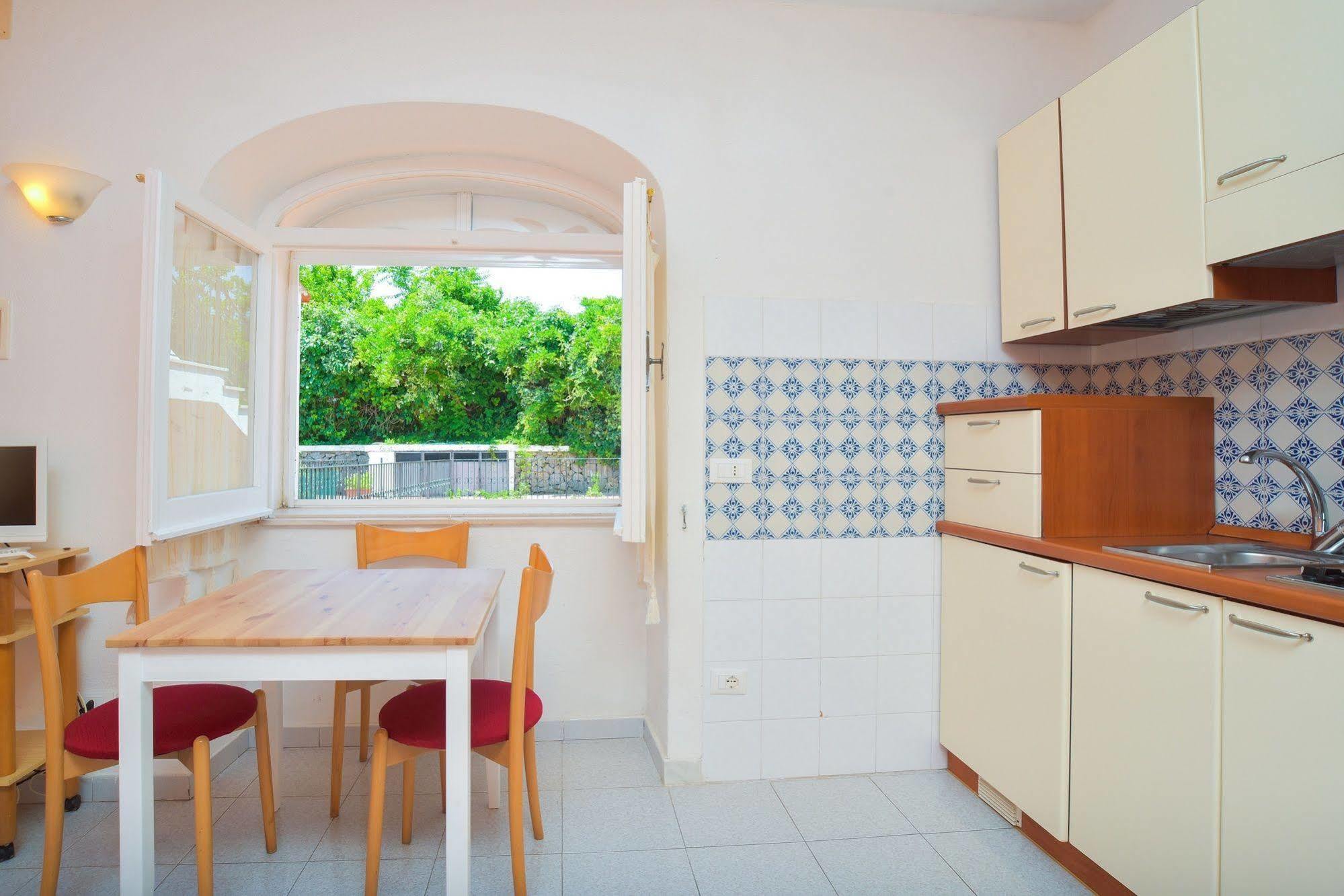 Residence Aegidius イスキア島 エクステリア 写真